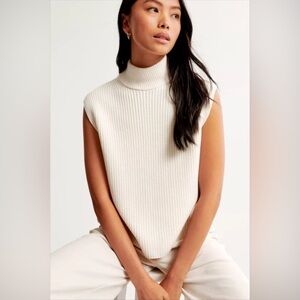 Abercrombie & Fitch mock neck sweater vest